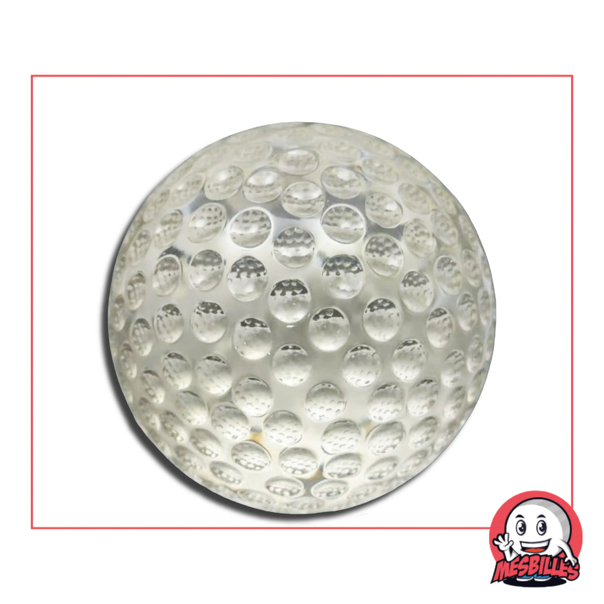 Originale et élégante, la Bille Balle de Golf Cristal 40 mm reprend le relief d’une balle de golf dans un verre translucide. Chaque pièce est unique et fragile