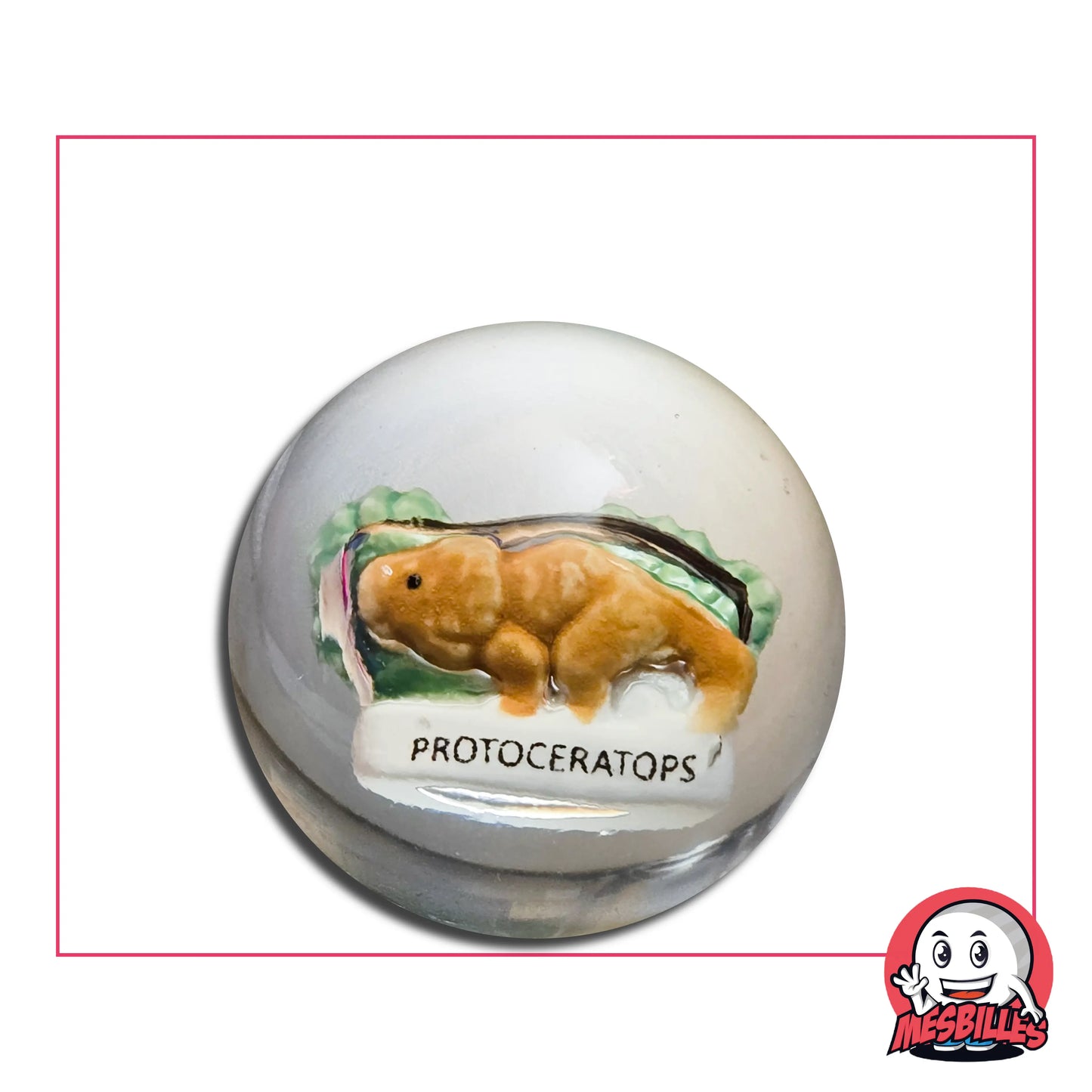 Bille Incrustation Protoceratops 35 mm avec figurine de dinosaure Protoceratops miniature incrustée dans le verre.