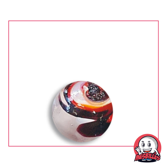 Murmel Speedy Schwarz und Rot 16 mm KimPlay Collector aus Glas mit blassem, milchigem Grund, rote und orangefarbene Spirale, fast schwarze breite Streifen, Ansicht von oben, 16 mm Durchmesser