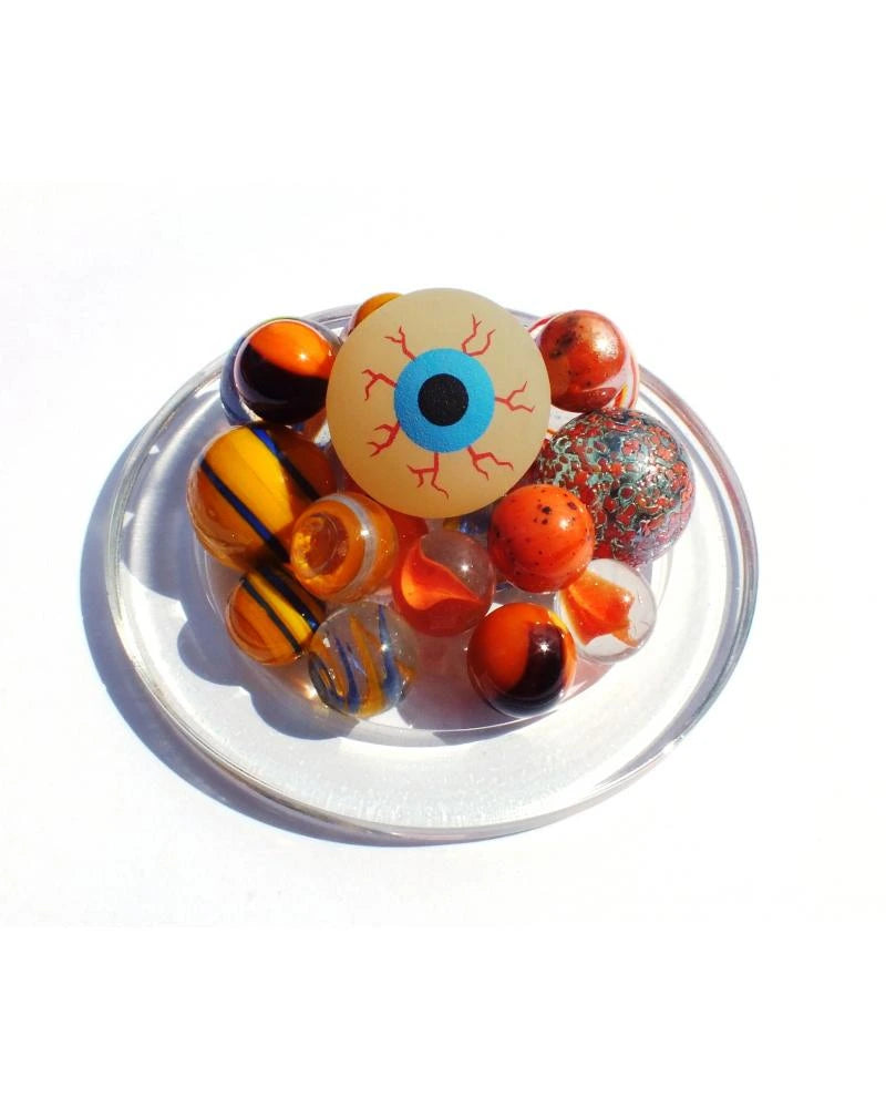 Ensemble 55 Billes Halloween MesBilles : billes décoratives aux couleurs d’Halloween, incluant une bille en forme d’œil monstrueux