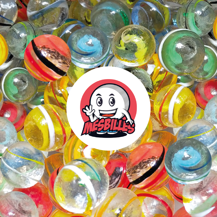 Transluzente Glasmurmel 25 mm Tortilla Kim'Play ist überwiegend blau gestreift